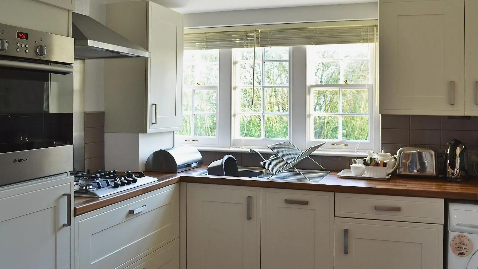 Oak Cottage - 27522 Sewerby 0*,  United Kingdom